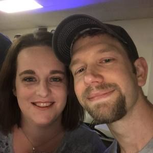 Meet your Posher, Apryl